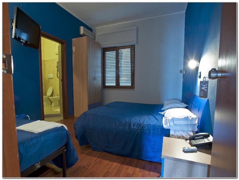 Hotel Veronese เชรินโญลา ภายนอก รูปภาพ