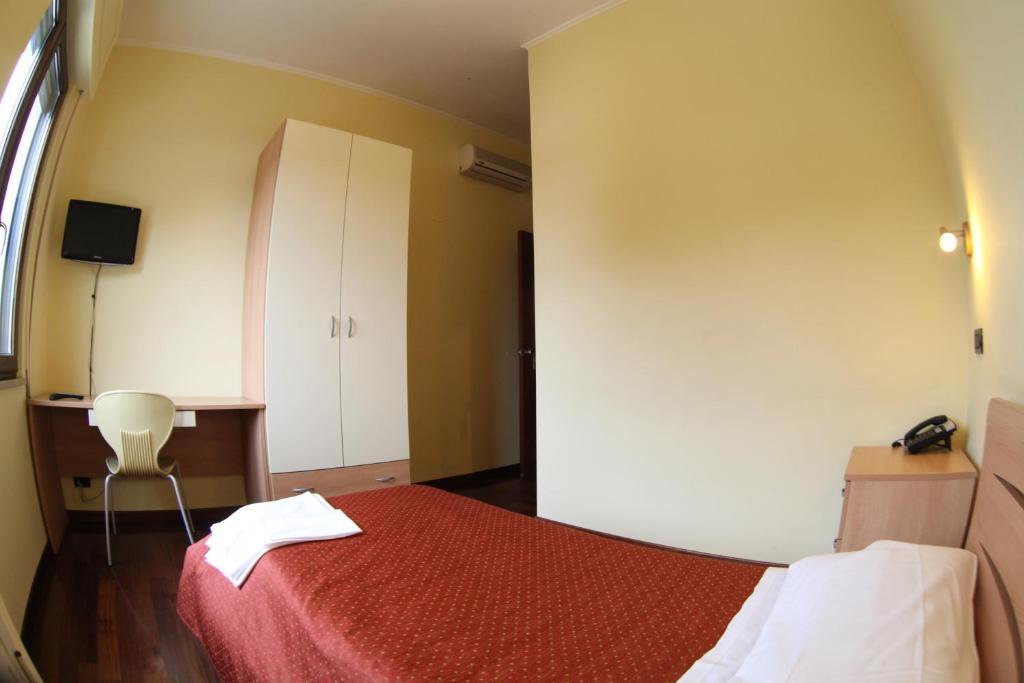 Hotel Veronese เชรินโญลา ห้อง รูปภาพ